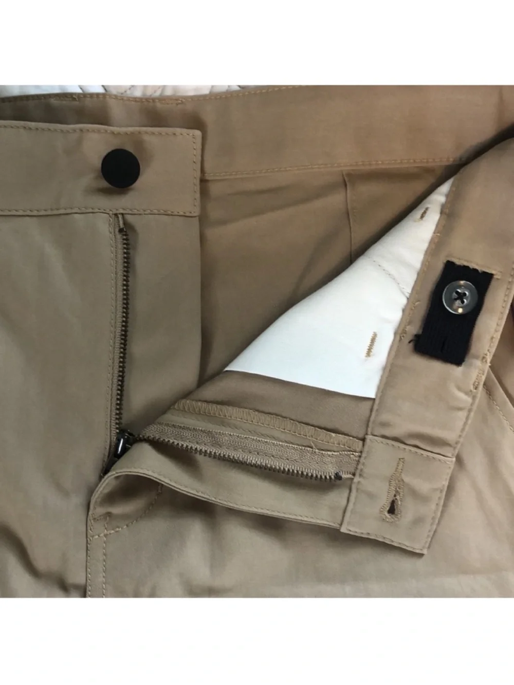 NWT Old Navy Tan Quick Dry Uniform Tech Chino Shorts Size 12 Plus
